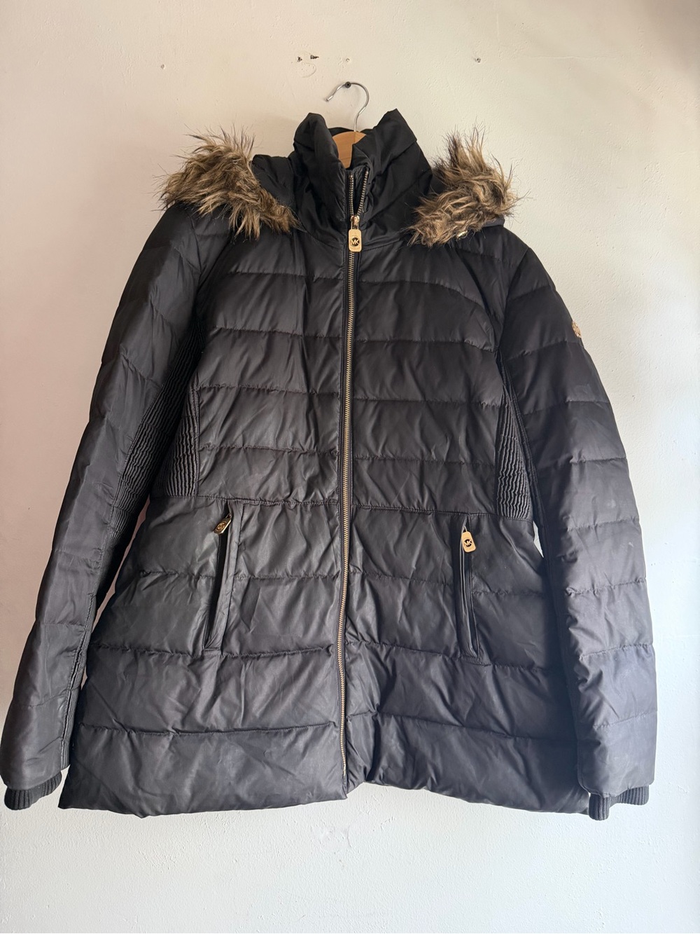 MICHAEL Michael Kors Black Quilted Hooded Puffer Coat with Faux Fur Trim